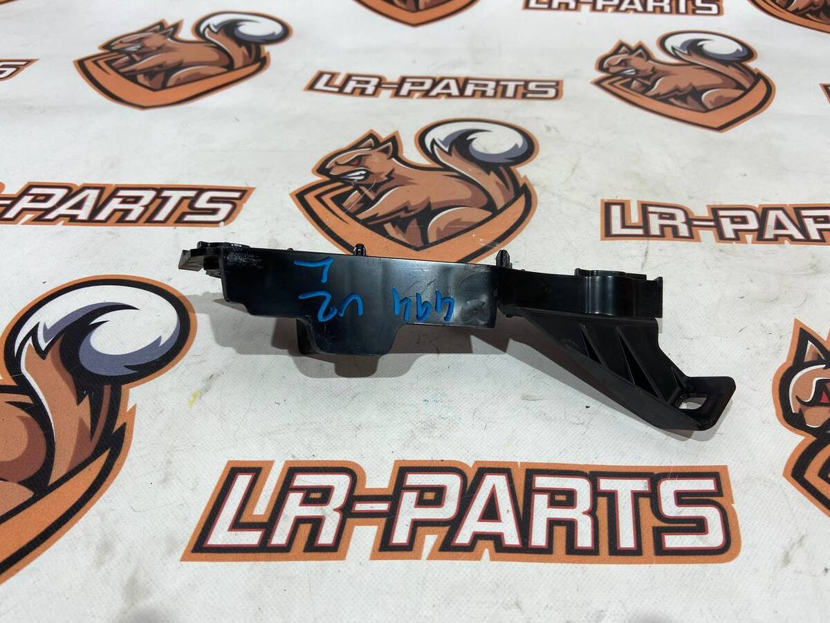 LR137782 Кронштейн кріплення бампера переднього лівий Range Rover Sport L494 (2014-2022)